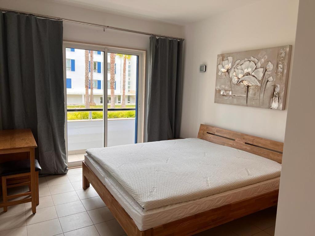 Angies Marina Apartment, Includes 2 Free Passes For The Marina Pool Lagos Exterior photo